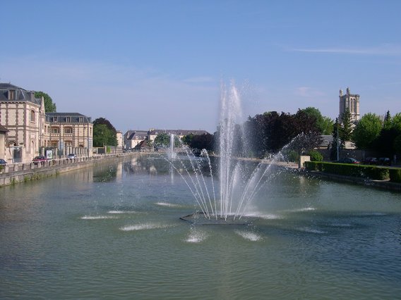  jets d'eau (canal de la haute Seine)